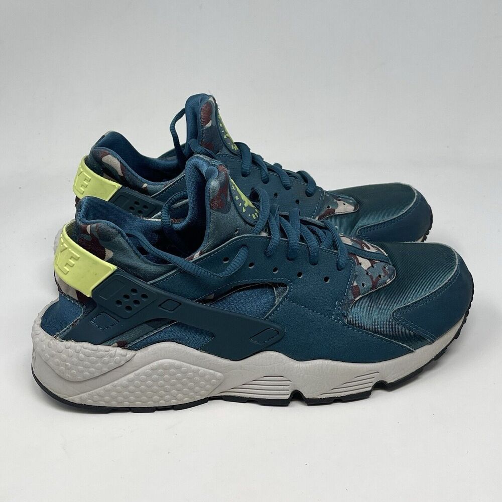 Nike Air Huarache Run Print Shoes Womens 9 Green Camouflage Running Sneakers